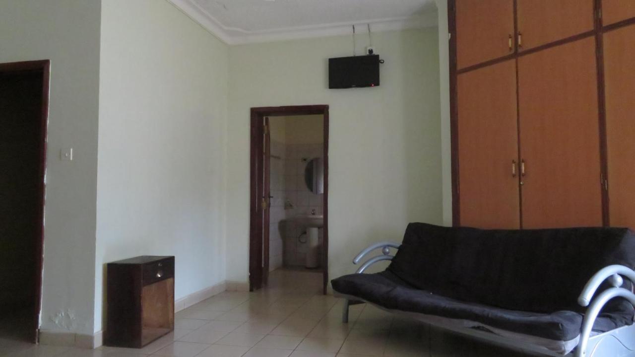 Global Village Hotel Pakwach Zewnętrze zdjęcie
