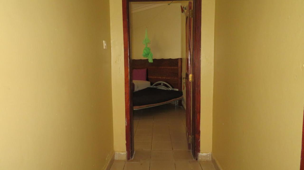 Global Village Hotel Pakwach Zewnętrze zdjęcie