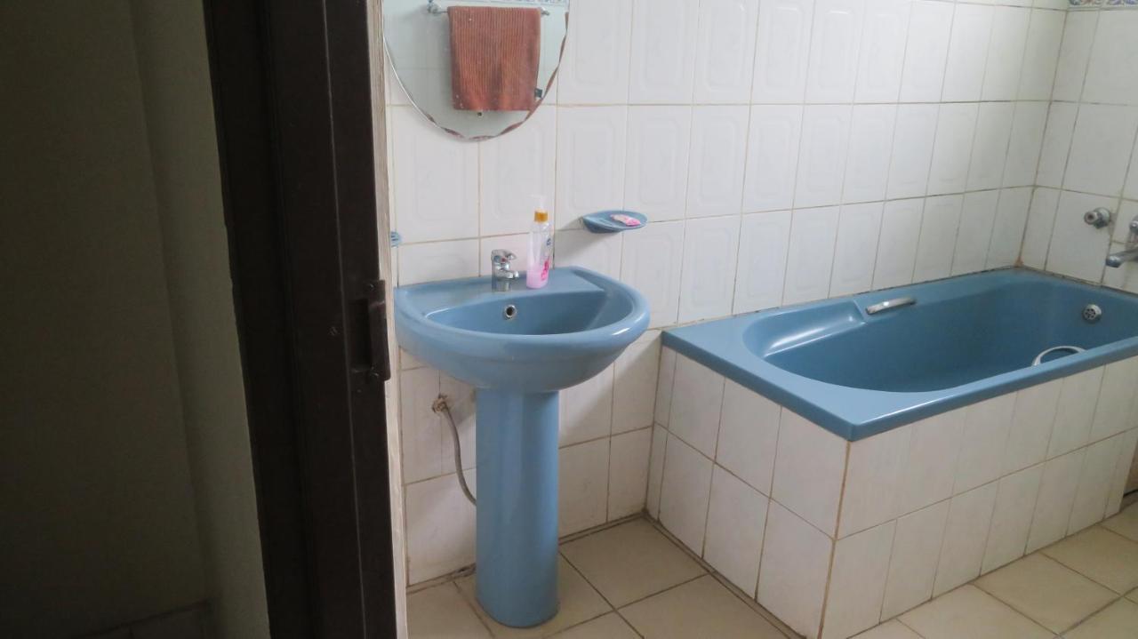 Global Village Hotel Pakwach Zewnętrze zdjęcie